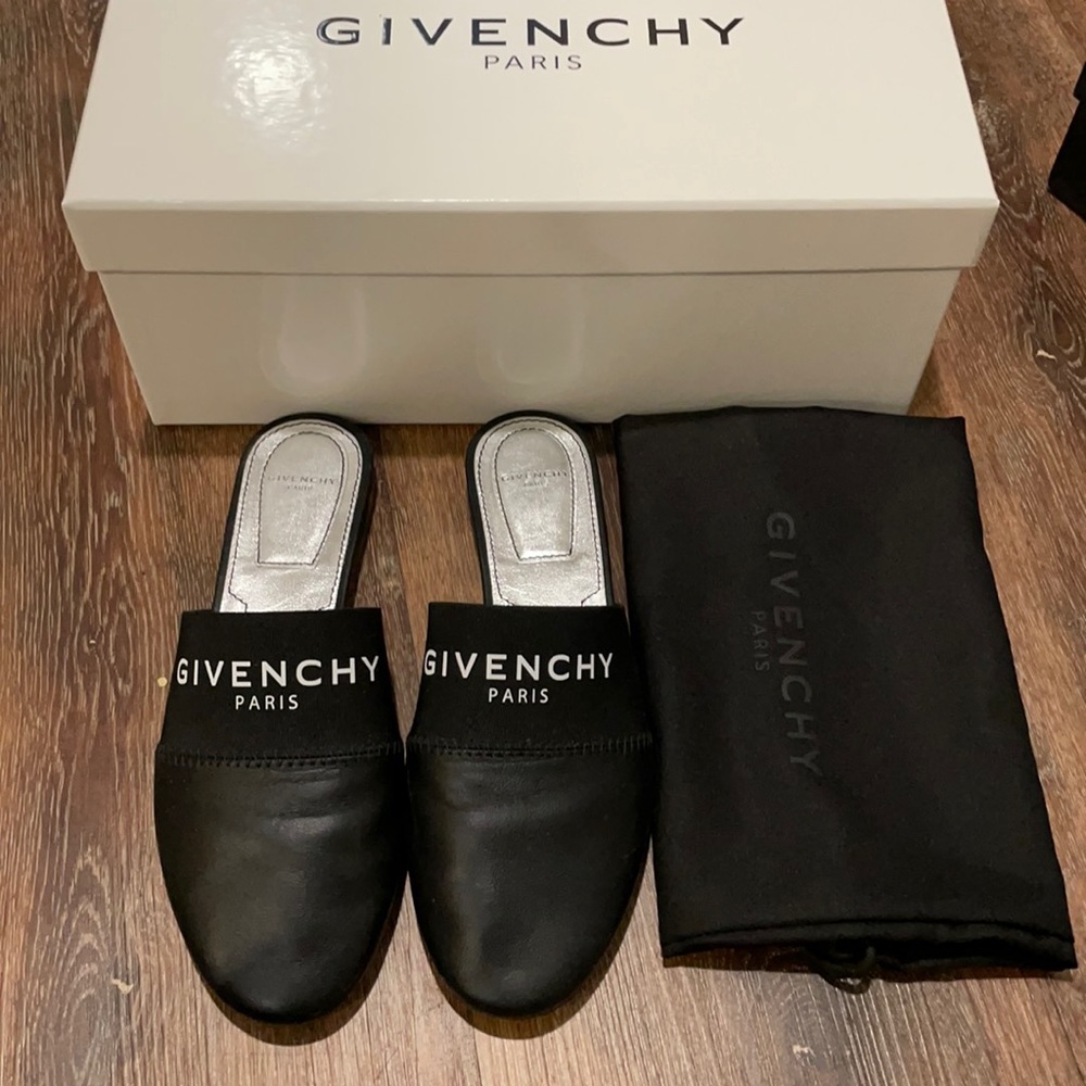 Givenchy slide